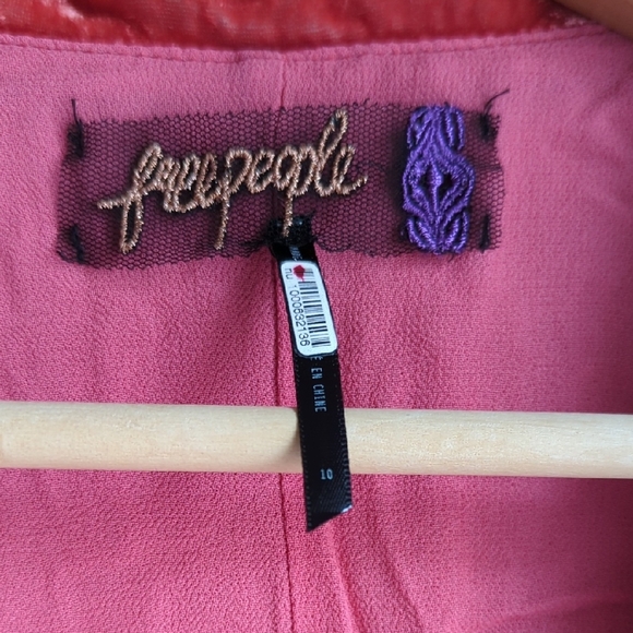 Free People Coral/Pink/Red Crushed Velvet Romper Size 10 - Picture 4 of 16